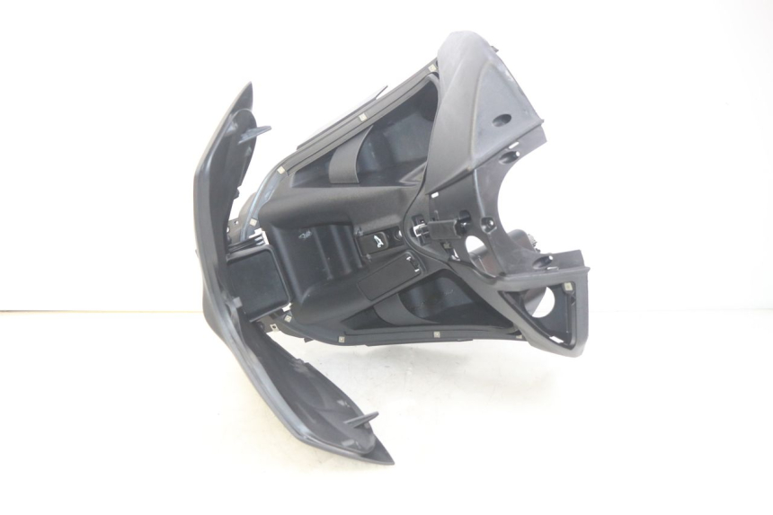 photo de BINNENSCHERM PIAGGIO BEVERLY 125 (2010 - 2015) - Markeringen en referenties