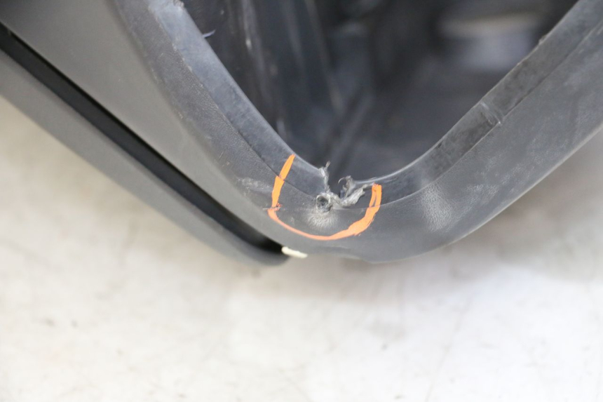 photo de BINNENSCHERM SUZUKI BURGMAN 125 (2007 - 2014) - Detail van het onderdeel