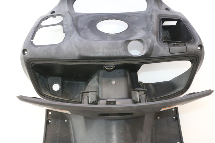 photo de BINNENSCHERM SUZUKI BURGMAN 125 (2007 - 2014) - Zoom op gebruiksstaat