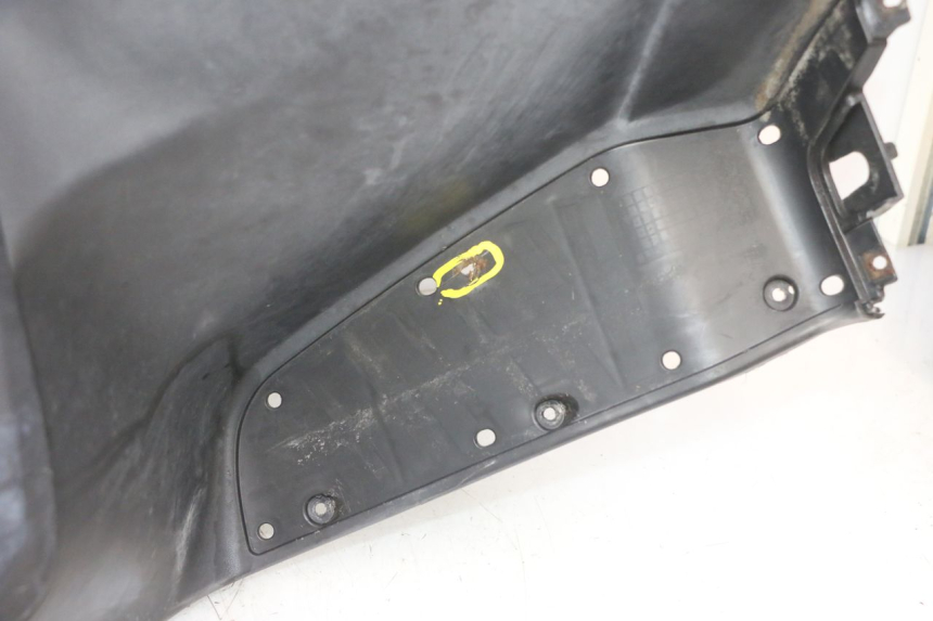 photo de BINNENSCHERM SUZUKI BURGMAN 125 (2007 - 2014) - Zoom op componenten