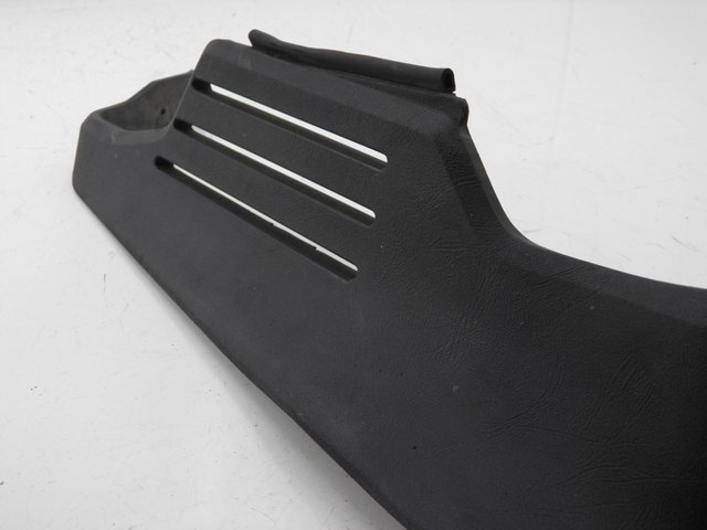 photo de RECHTER BINNENSCHERM BMW K 75 RT ABS 750 (1989 - 1997) - Detail van het onderdeel