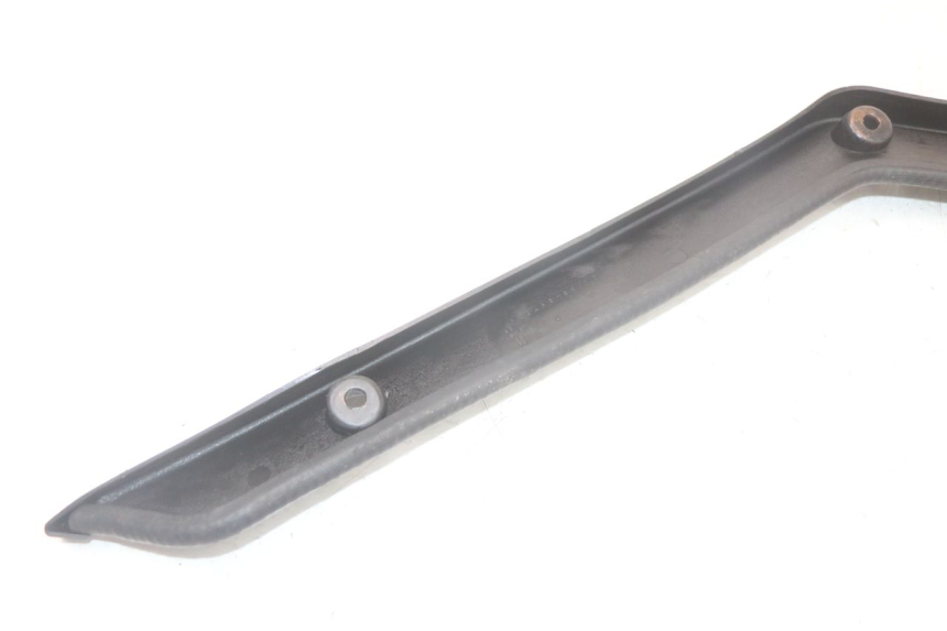 photo de RECHTER BINNENKAP KAWASAKI GTR 1000 (1994 - 2004) - Overzicht