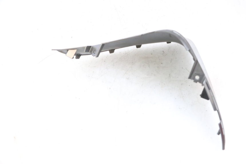 photo de RECHTER BINNENSCHERM YAMAHA TRICITY 300 (2020 - 2024) - Gecontroleerd onderdeel