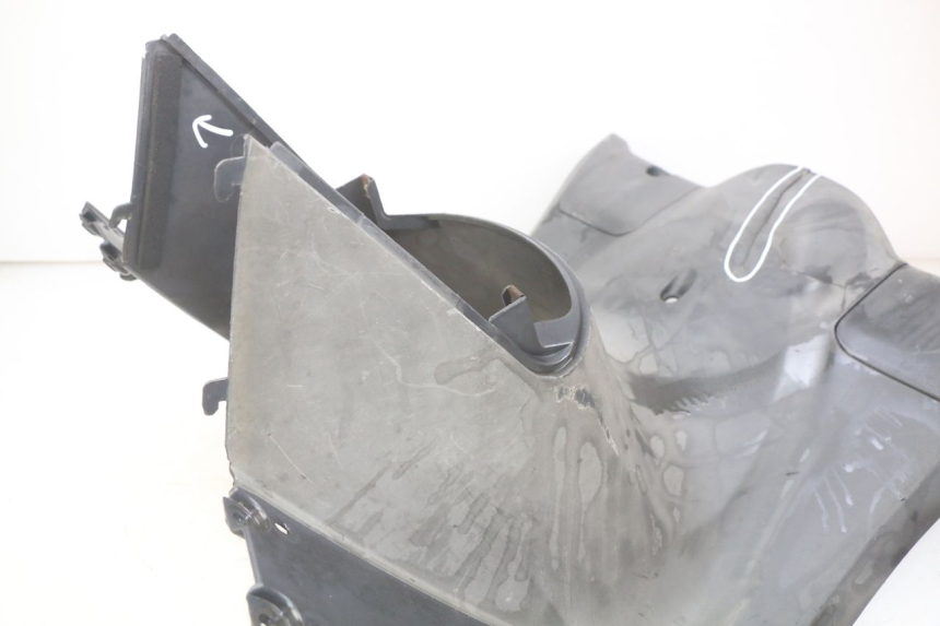 photo de BINNENSCHERM HONDA FES PANTHEON 2T 125 (1998 - 2002) - Bevestigingspunten