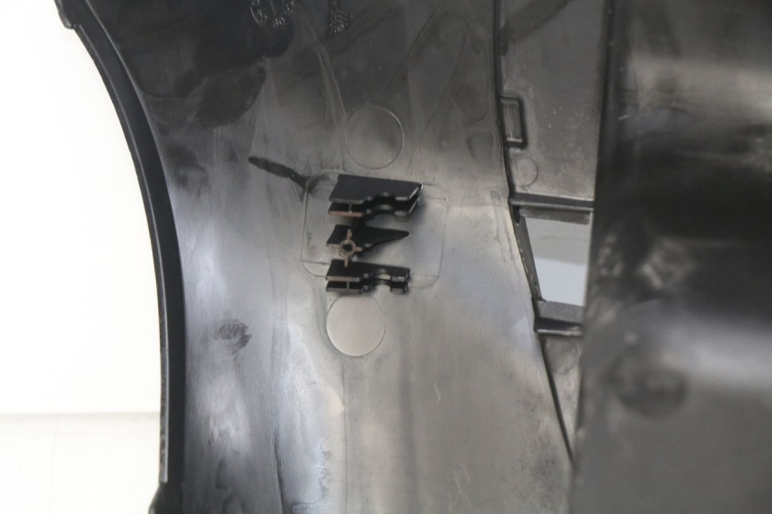 photo de BINNENSCHORTING PIAGGIO FLY 2T 50 (2004 - 2017) - Bevestigingspunten