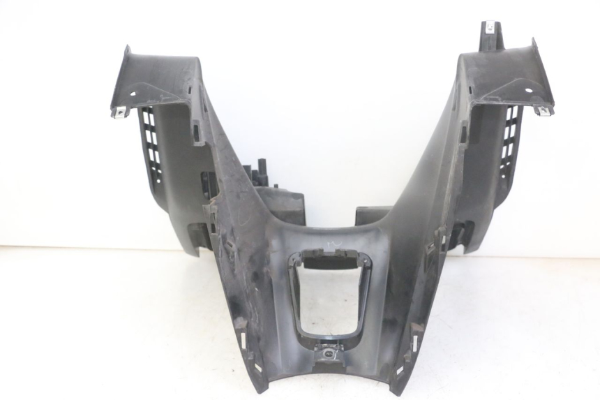 photo de BINNENSCHERM HONDA FORZA ABS 300 (2013 - 2017) - Bevestigingspunten