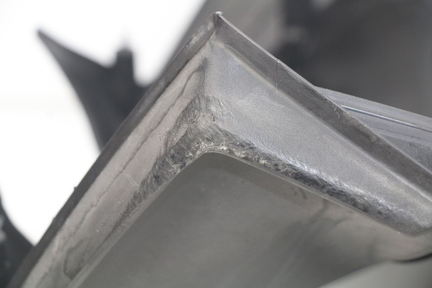 photo de BINNENSCHORTING PEUGEOT GEOPOLIS 400 (2007 - 2013) - Andere kijkhoek