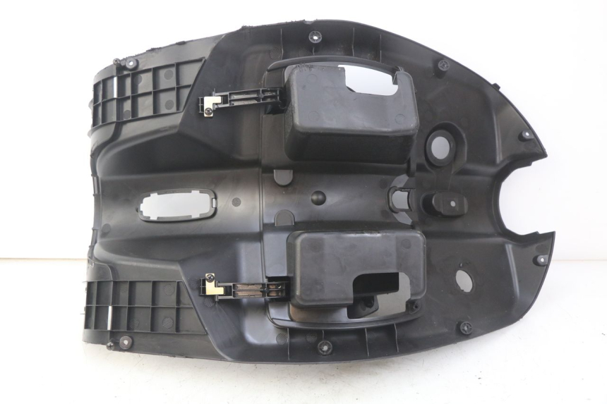 photo de BINNENSCHERM JM MOTORS GT LINE 4T 50 (2021 - 2023) - Bevestigingspunten