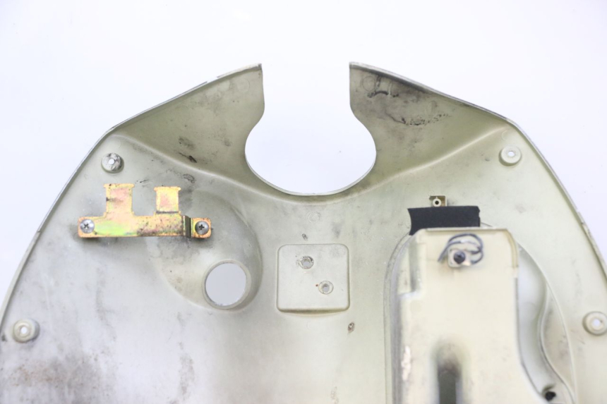 photo de BINNENSCHERM HONDA NES AROBASE 125 (2000 - 2003) - Bevestigingspunten