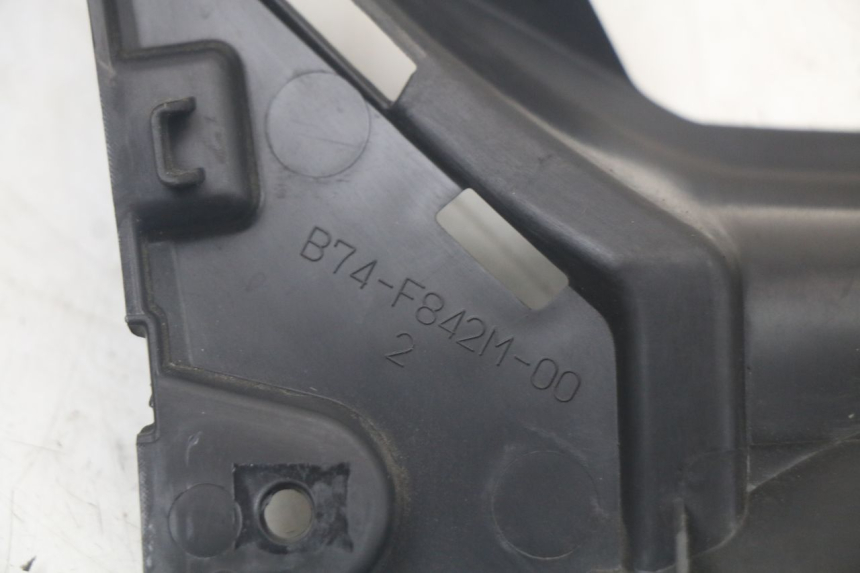 photo de ONDERSTE BINNENSCHORTING YAMAHA XMAX X-MAX ABS 125 (2017 - 2020) - Bevestigingspunten