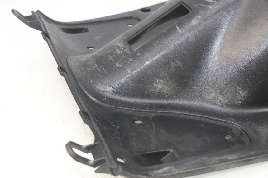 photo de BINNENSCHERM SYM JET EURO X 2T 50 (2003 - 2007) - Bevestigingspunten