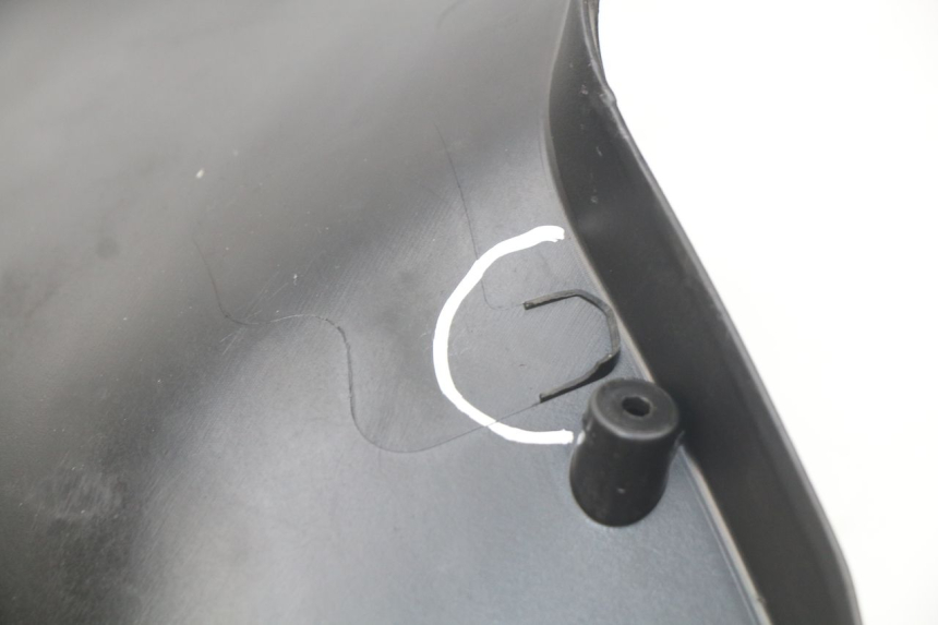 photo de BINNENSCHERM PEUGEOT KISBEE 2T 50 (2010 - 2017) - Zoom op gebruiksstaat