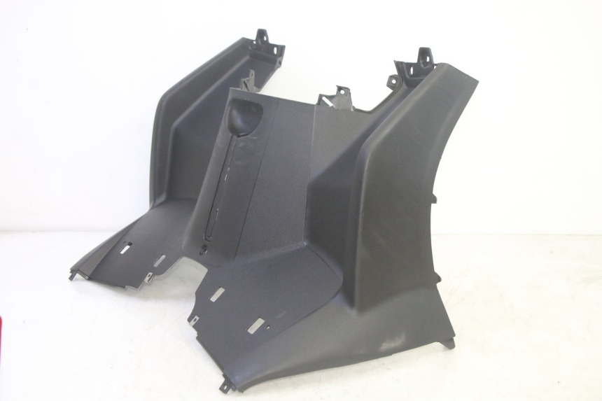 photo de BINNENSCHERM PIAGGIO MP3 HPE 350 (2018 - 2020) - Zoom op gebruiksstaat