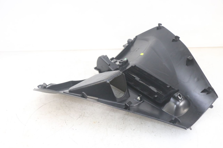 photo de BINNENSCHERM PIAGGIO MP3 HPE 300 (2019 - 2026) - Zoom op gebruiksstaat