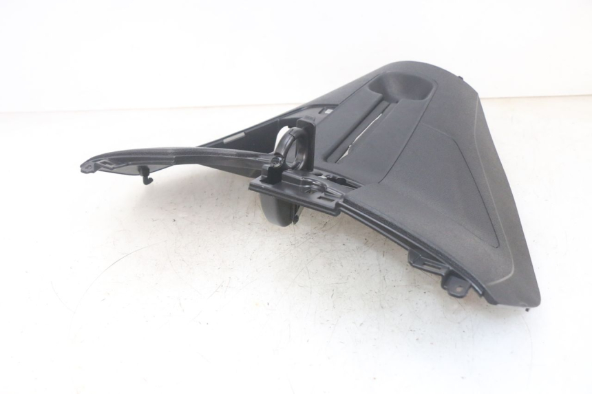 photo de BINNENSCHERM PIAGGIO MP3 HPE 300 (2019 - 2026) - Staat van het oppervlak