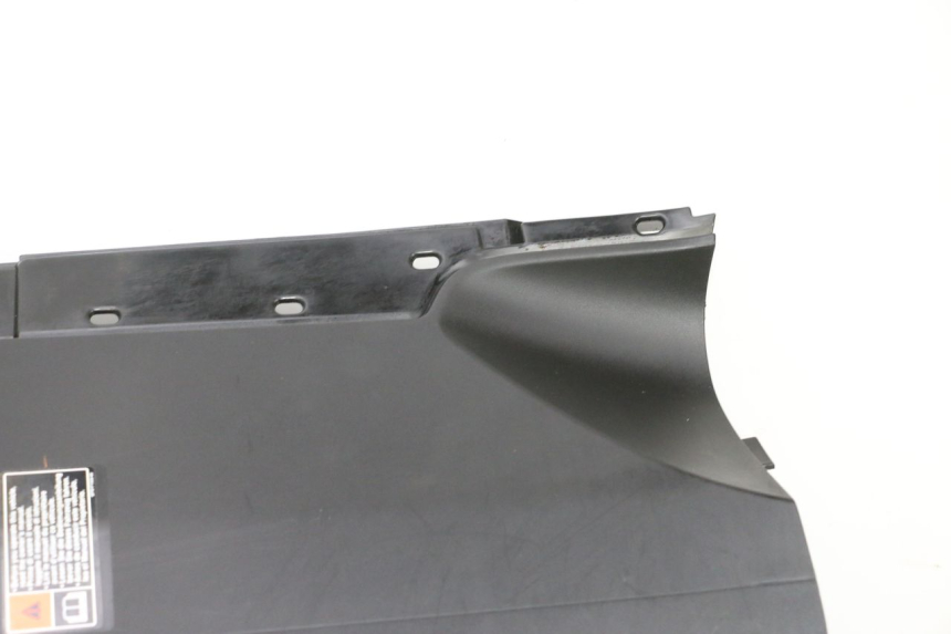 photo de BINNENSCHERM YAMAHA NEO'S CORE 1 (2022 - 2026) - Bevestigingspunten