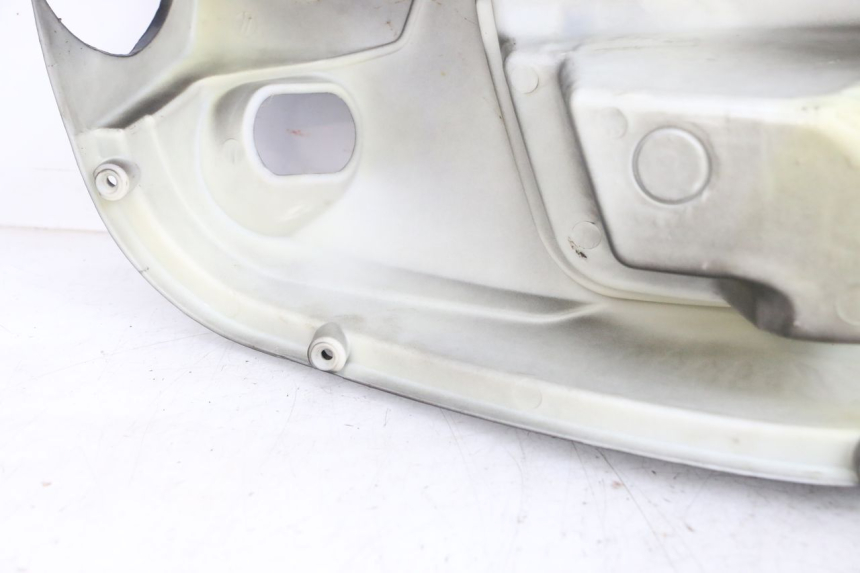 photo de BINNENSCHORTING JM MOTORS OLDIES GT 4T 50 (2018 - 2025) - Bevestigingspunten