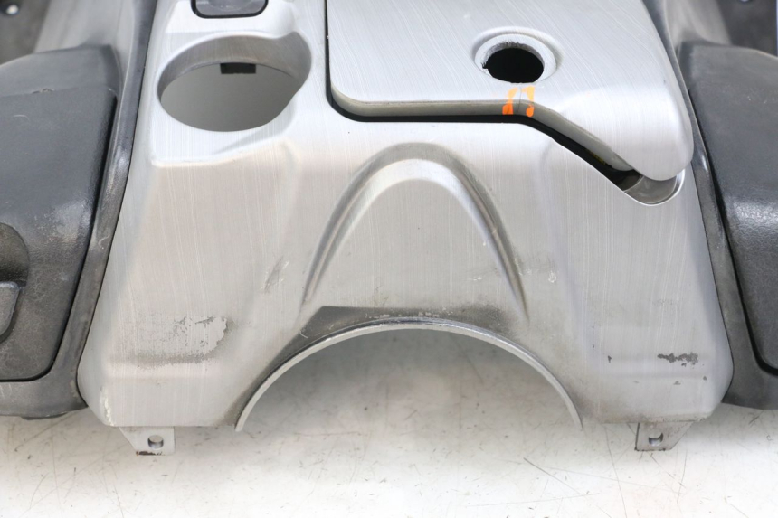 photo de BINNENSCHERM DAELIM S3 125 (2010 - 2017) - Bevestigingspunten