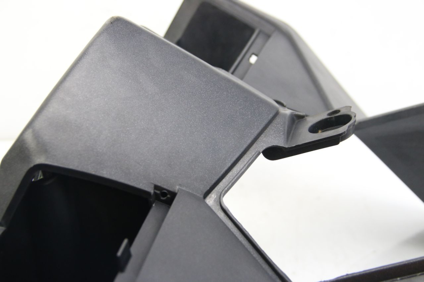 photo de BINNENSCHERM PEUGEOT SATELIS 125 (2006 - 2009) - Kenmerkende details