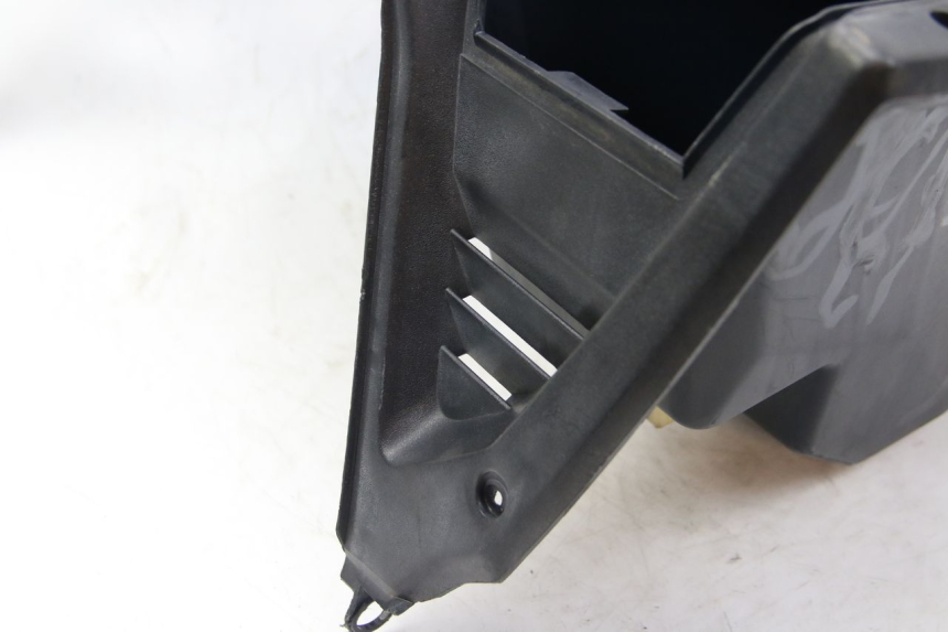 photo de BINNENSCHERM PEUGEOT SATELIS 125 (2006 - 2009) - Detailaanzicht