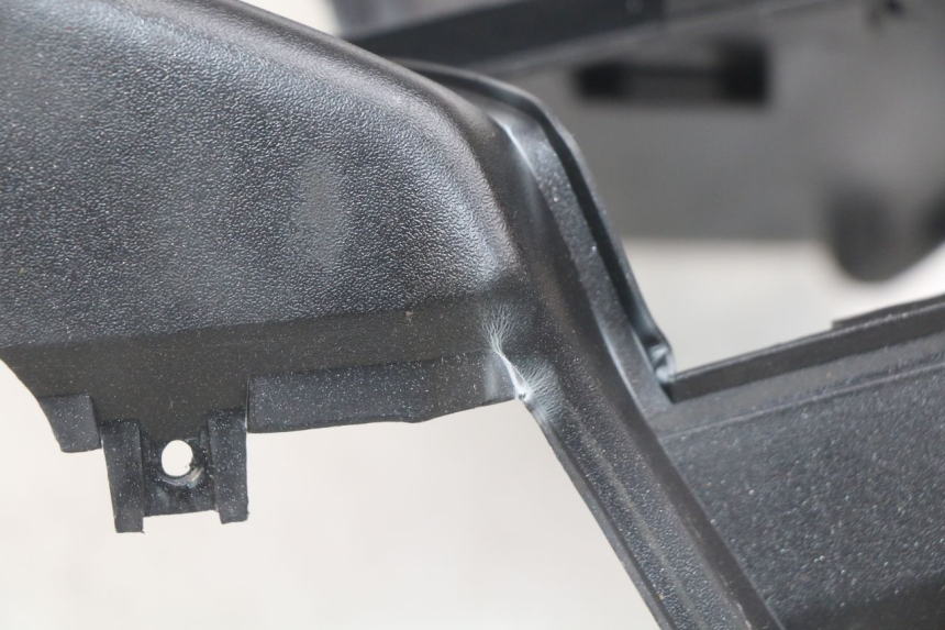 photo de BINNENSCHERM PEUGEOT SATELIS 125 (2010 - 2012) - Zoom op componenten