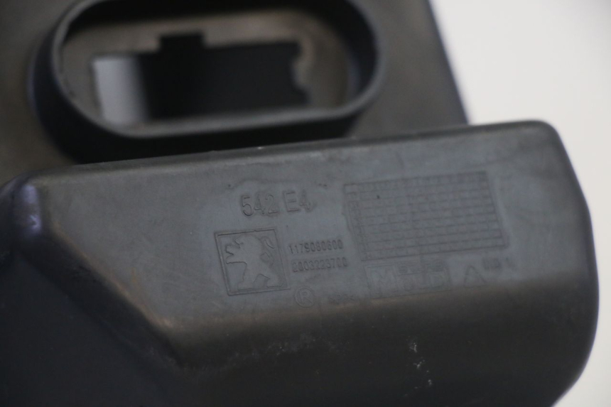 photo de BINNENSCHERM PEUGEOT SATELIS 125 (2013 - 2018) - Markeringen en referenties