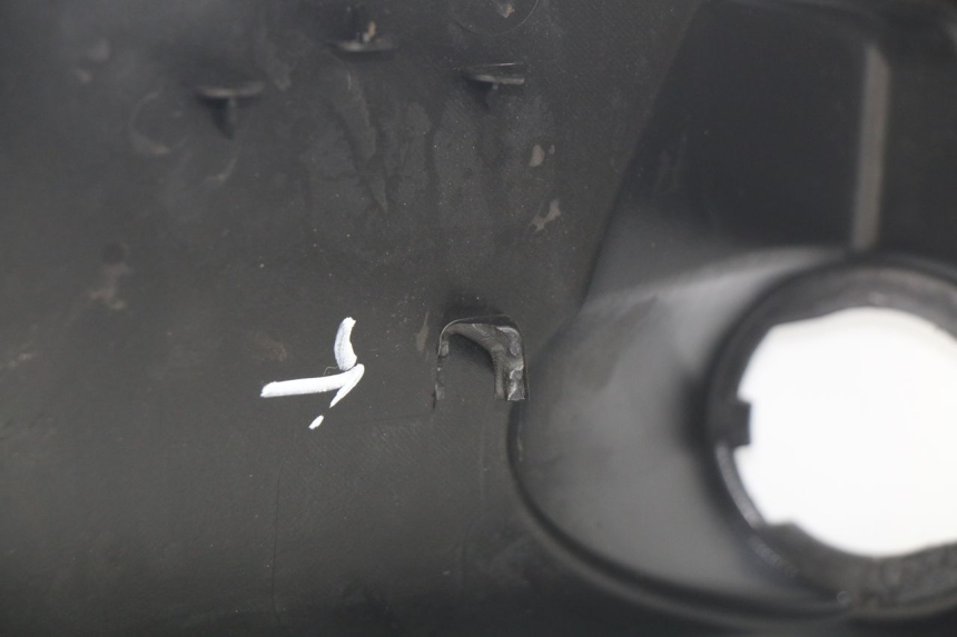 photo de BINNENSCHERM PEUGEOT STREETZONE 4T 50 (2018 - 2023) - Bevestigingspunten