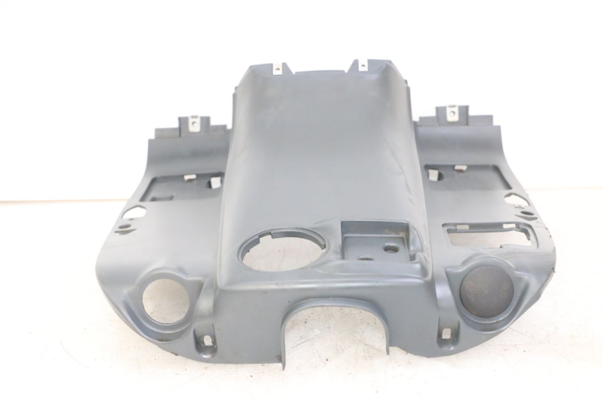 photo de BINNENSCHERM PIAGGIO SUPER LX 125 (2000 - 2003) - Bevestigingspunten