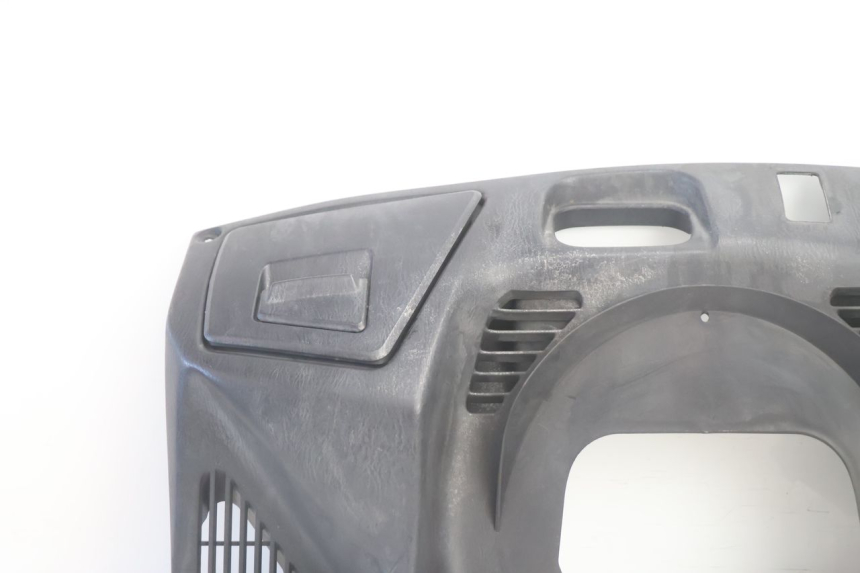 photo de BOVENSTE BINNENKAP SUZUKI BURGMAN EXECUTIVE ABS 650 (2006 - 2012) - Detail van het onderdeel