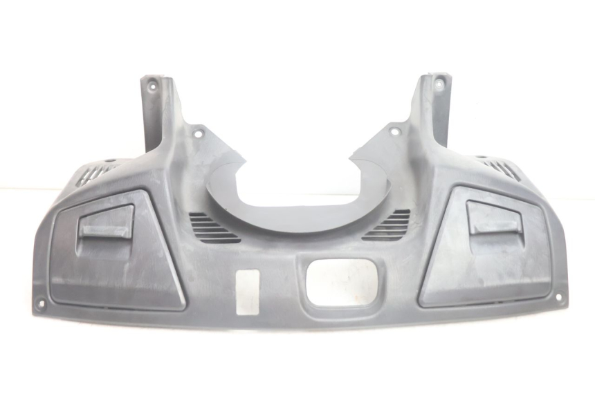 photo de BOVENSTE BINNENKAP SUZUKI BURGMAN EXECUTIVE ABS 650 (2006 - 2012) - Detail van het onderdeel