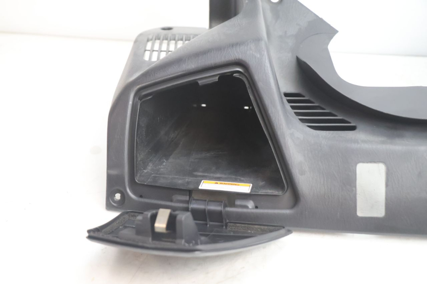 photo de BOVENSTE BINNENKAP SUZUKI BURGMAN EXECUTIVE ABS 650 (2006 - 2012) - Andere kijkhoek