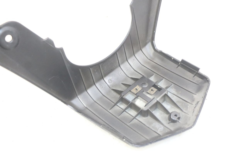 photo de BOVENSTE BINNENSCHERM KYMCO DINK STREET 125 (2009 - 2014) - Detail van het onderdeel