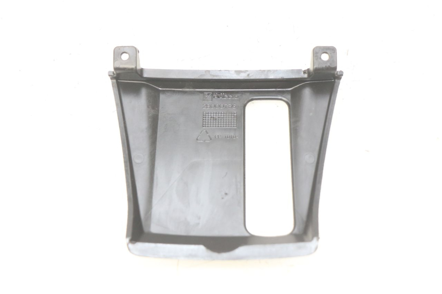 photo de BOVENSTE BINNENSCHERM PIAGGIO MP3 500 (2014 - 2017) - Detail van het onderdeel