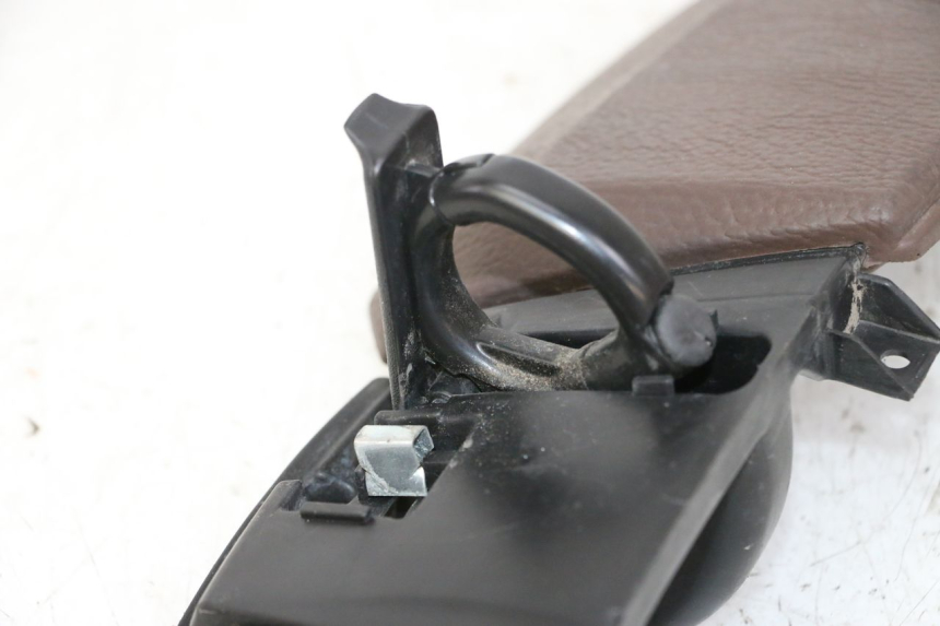 photo de BOVENSTE BINNENSCHERM PIAGGIO MP3 500 (2014 - 2017) - Detail van het onderdeel