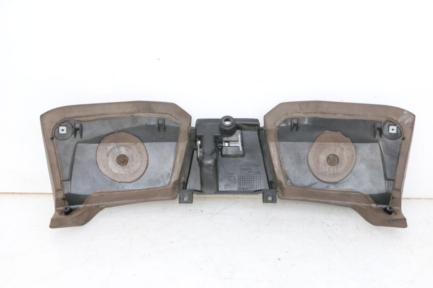 photo de BOVENSTE BINNENSCHERM PIAGGIO MP3 500 (2014 - 2017) - Staat van het oppervlak