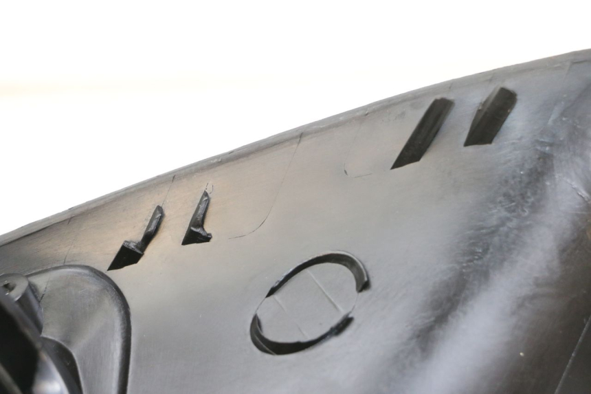 photo de BOVENSTE BINNENSCHERM GILERA RUNNER LC 50 (1997 - 1998) - Detail van het onderdeel