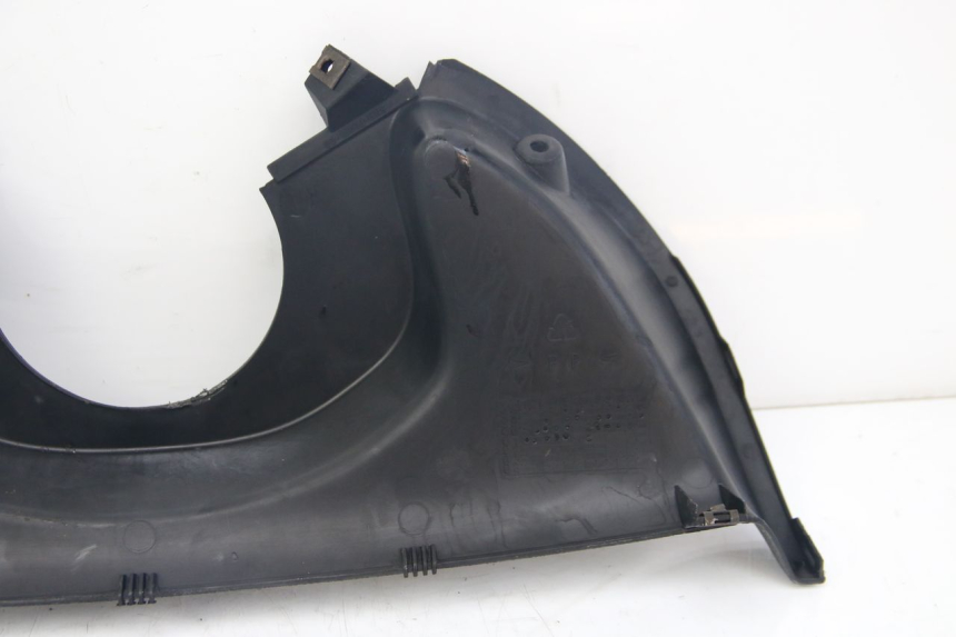 photo de BOVENSTE BINNENSCHORTING MBK SKYLINER 125 (1998 - 2001) - Zoom op gebruiksstaat