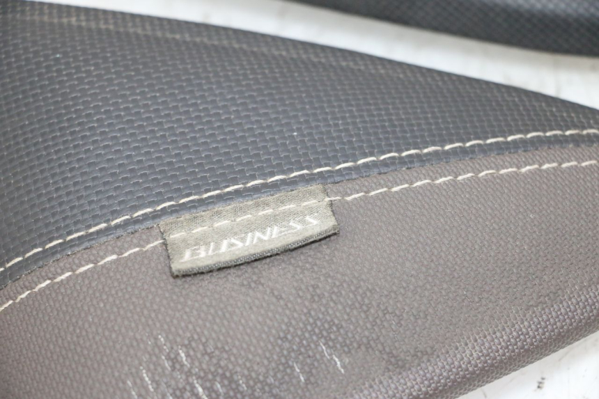 photo de BOVENSTE BINNENSCHERM YAMAHA X-MAX XMAX 125 (2010 - 2013) - Bevestigingspunten