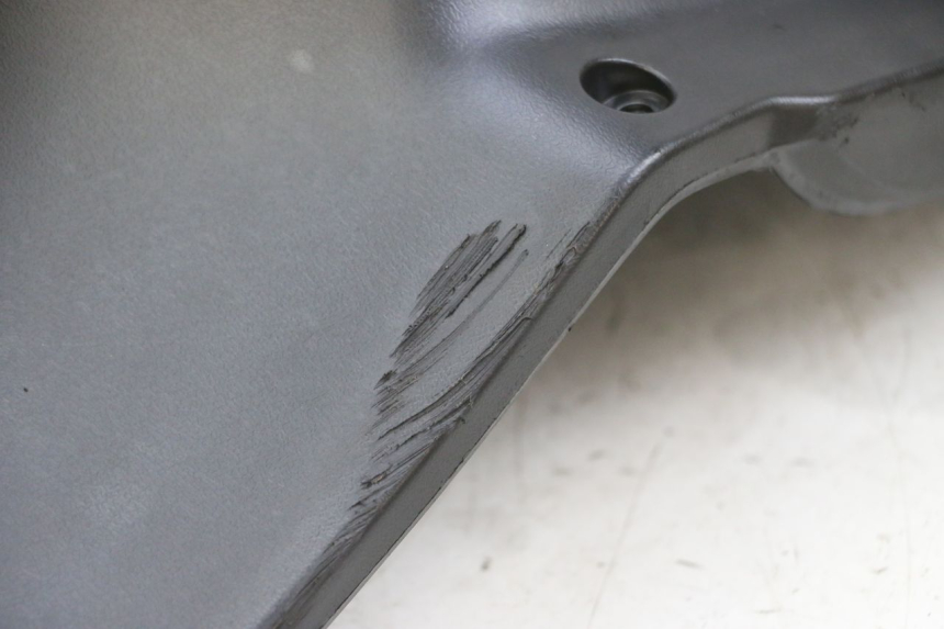 photo de BINNENSCHERM PEUGEOT TWEET PRO EFI 4T 50 (2021 - 2022) - Zoom op componenten