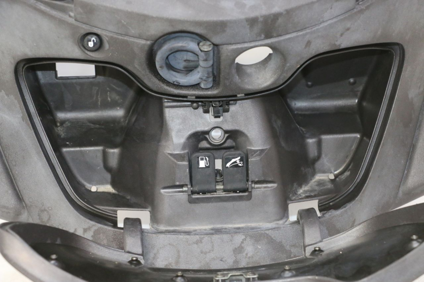 photo de BINNENSCHERM PIAGGIO X9 EVOLUTION 125 (2003 - 2007) - Detail van het onderdeel