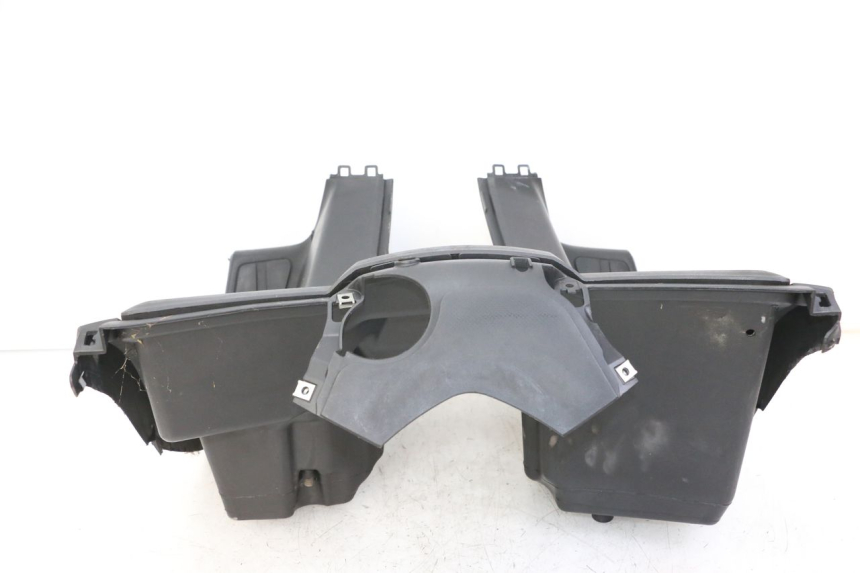 photo de BINNENSCHERM YAMAHA X-MAX XMAX ABS 250 (2010 - 2014) - Zoom op componenten