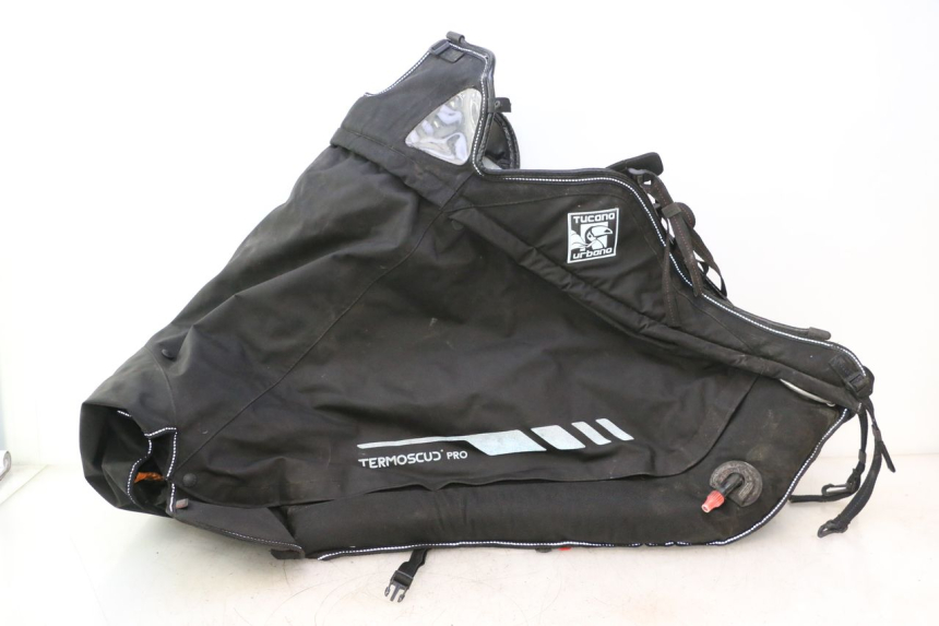 photo de BESCHERMENDE SCHORT PIAGGIO MP3 HPE 530 (2022 - 2026) - Profielaanzicht