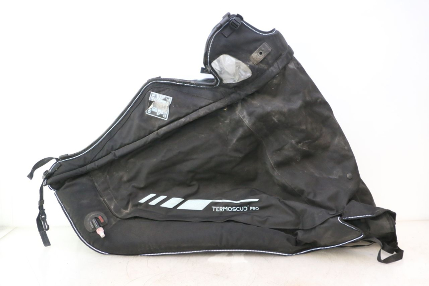 photo de BESCHERMENDE SCHORT PIAGGIO MP3 HPE 530 (2022 - 2026) - Technische close-up