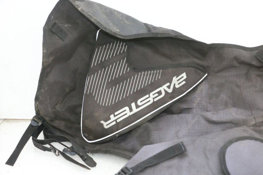 photo de BESCHERMINGSSCHORT PIAGGIO XEVO - X EVO 125 (2007 - 2017) - Alternatieve hoek