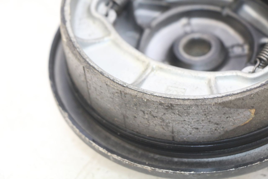 photo de ACHTERREM TROMMEL SYM WOLF SB 125 (2011 - 2018) - Zoom op gebruiksstaat