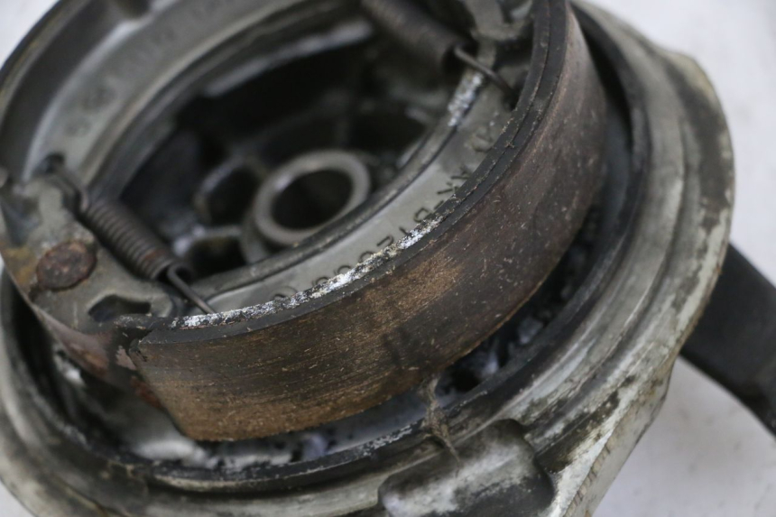 photo de ACHTERREM TROMMEL YAMAHA SR 125 (1982 - 2003) - Andere kijkhoek