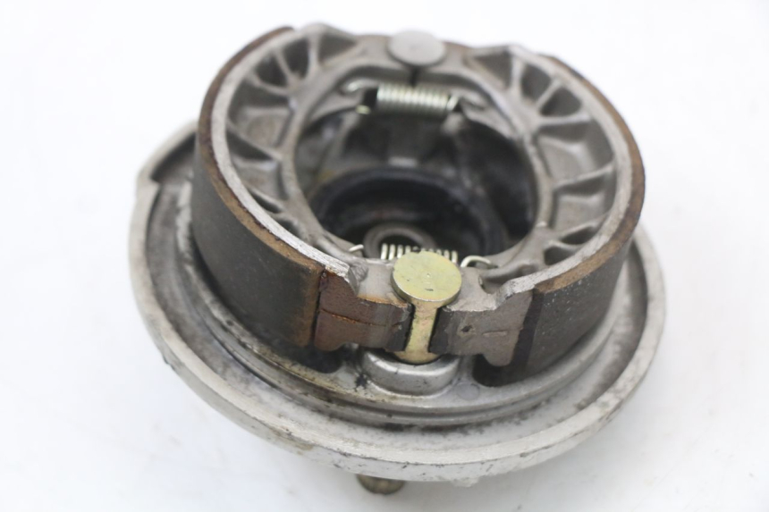 photo de VOORREMTROMMEL KYMCO AGILITY PREMIUM 50 (2007 - 2010) - Andere kijkhoek