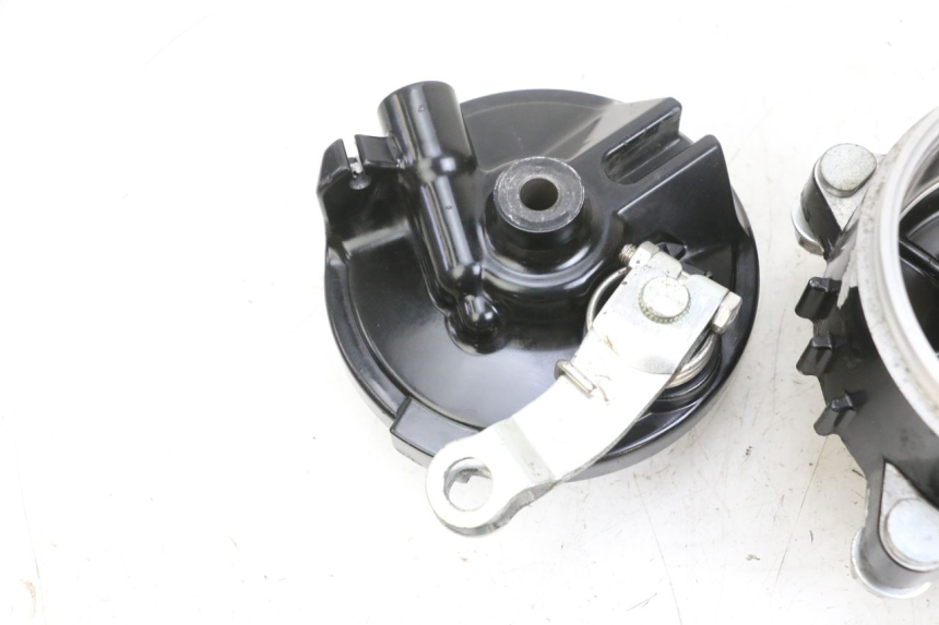 photo de VOORREMTROMMEL YAMAHA BW'S EASY 50 (2013 - 2016) - Markeringen en referenties