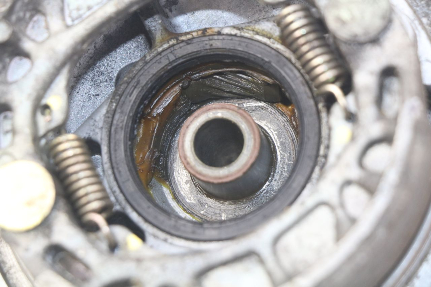 photo de VOORREMTROMMEL PEUGEOT LUDIX 50 (2005 - 2007) - Andere kijkhoek