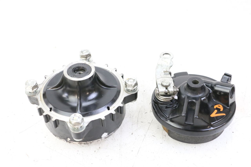 photo de VOORREMTROMMEL MBK OVETTO ONE 2T 50 (2013 - 2017) - Markeringen en referenties